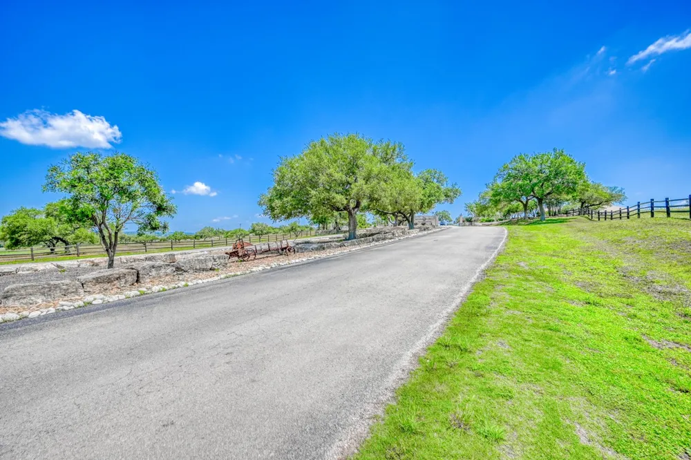 121 Asa Harold Blanco, TX 78606