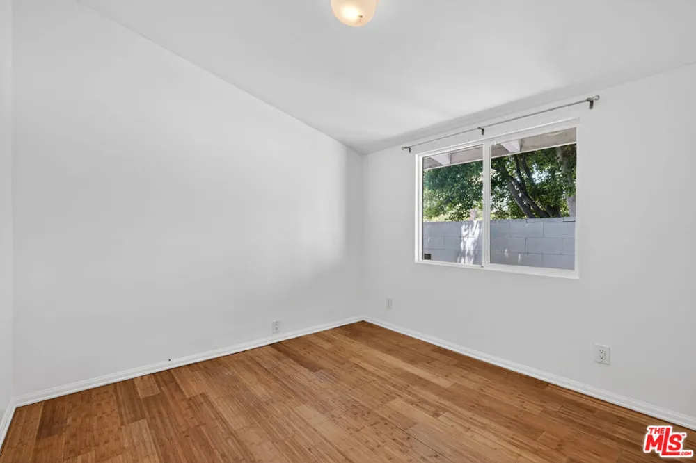 6292 Lubao Avenue Woodland Hills, CA 91367