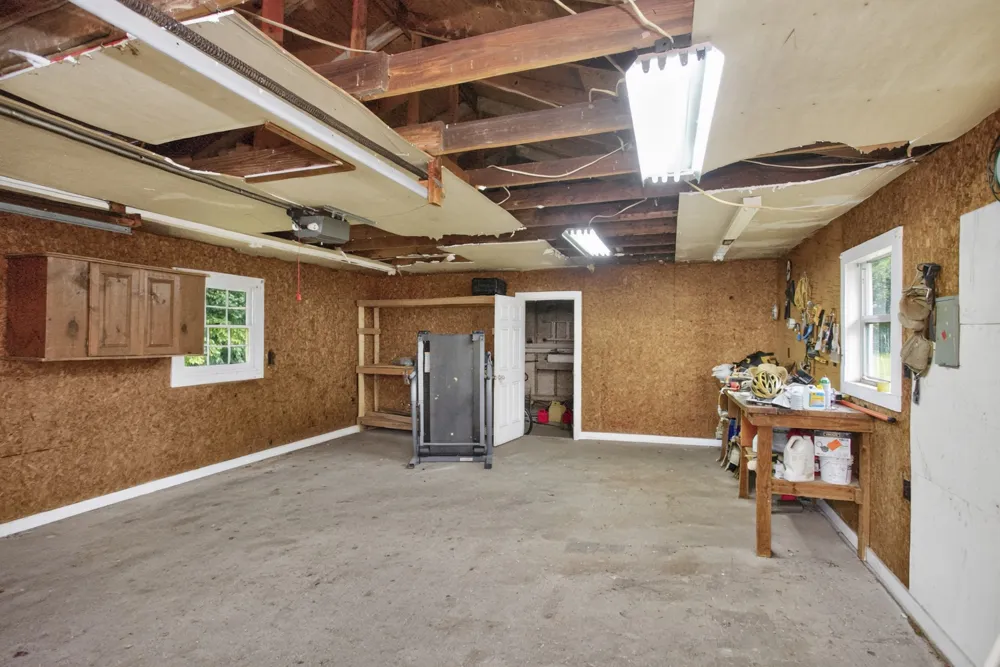 647 52 E Highway E Portland, TN 37148