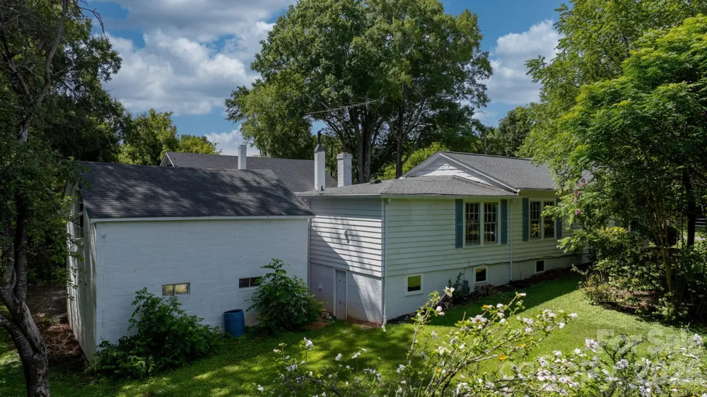 608 1st Street W Conover, NC 28613