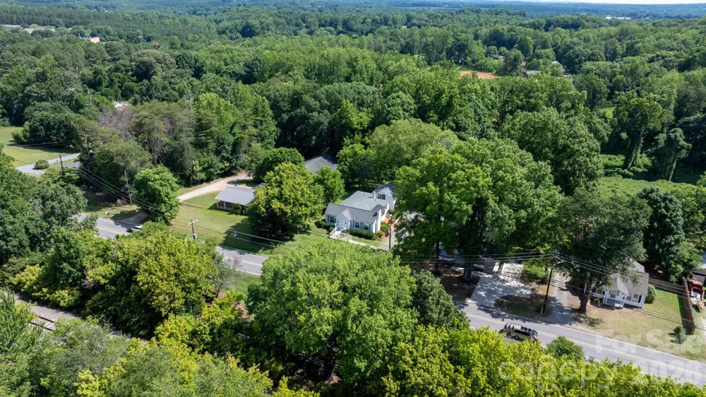 608 1st Street W Conover, NC 28613