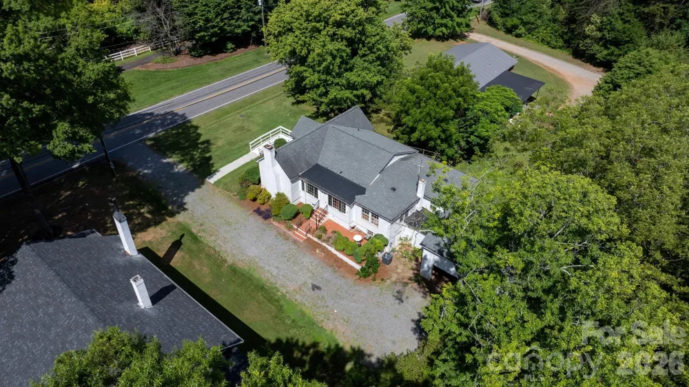 608 1st Street W Conover, NC 28613