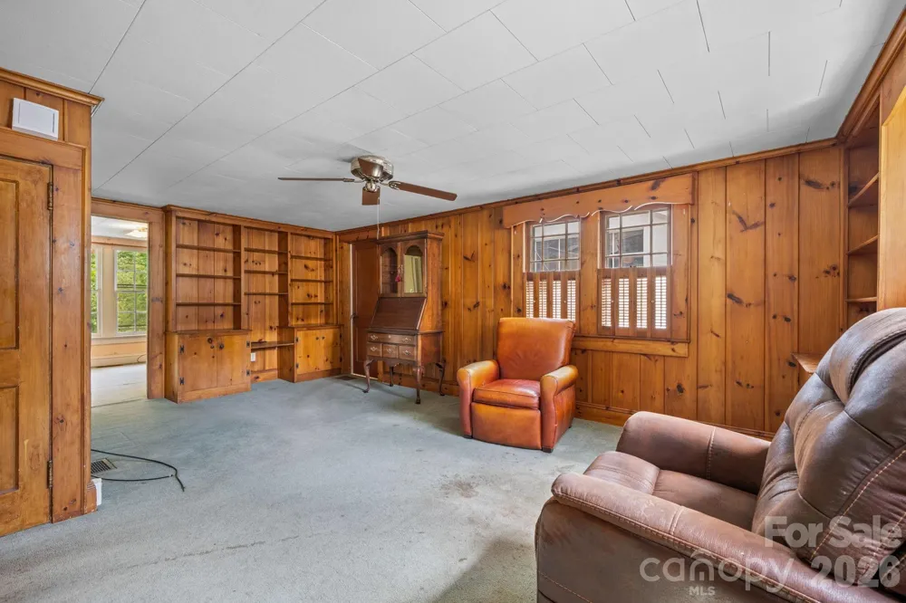 608 1st Street W Conover, NC 28613