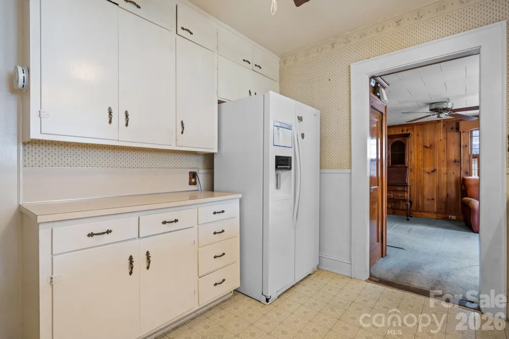 608 1st Street W Conover, NC 28613
