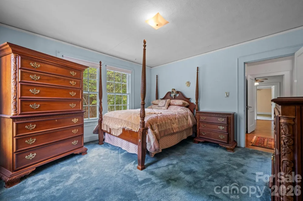 608 1st Street W Conover, NC 28613