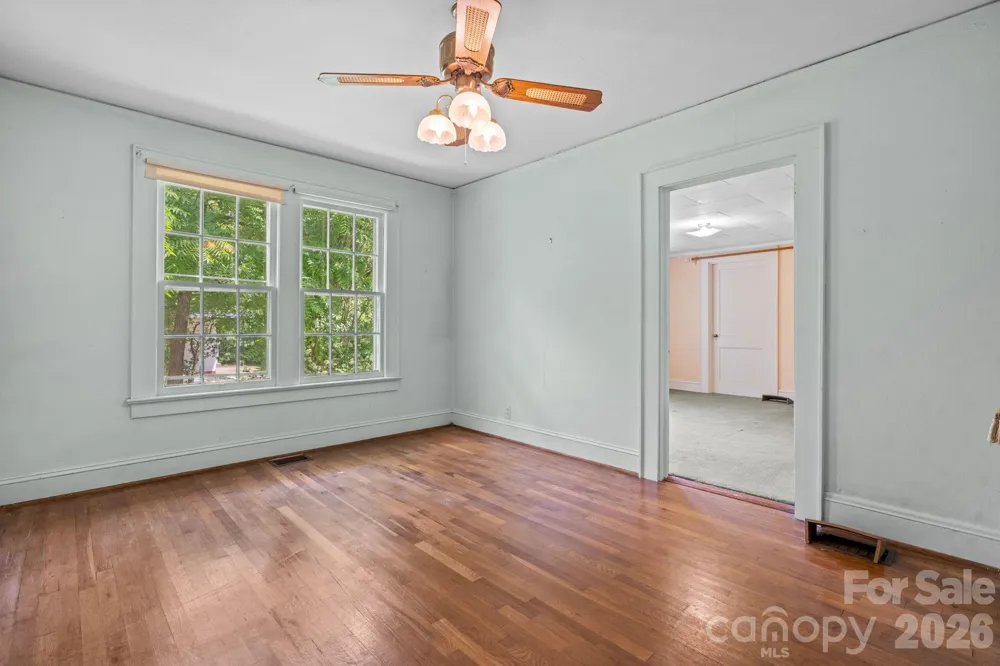 608 1st Street W Conover, NC 28613