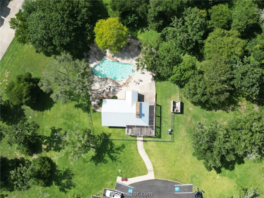 9735 Durham Road Iola, TX 77861