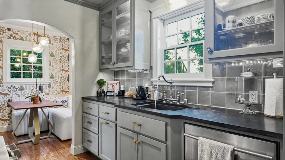 1303 39th Street Sacramento, CA 95816
