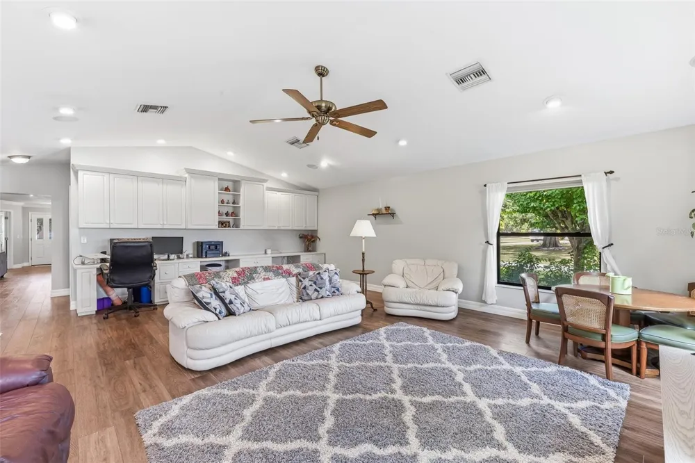 7565 CASTLE DRIVE Sarasota, FL 34240
