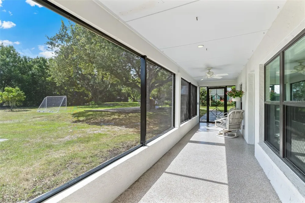 7565 CASTLE DRIVE Sarasota, FL 34240