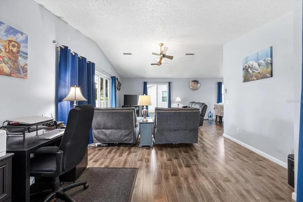 723 HEATHROW AVENUE Lady Lake, FL 32159