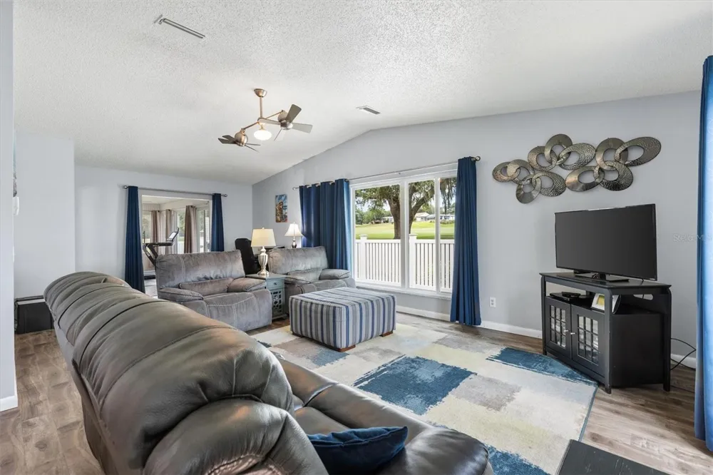 723 HEATHROW AVENUE Lady Lake, FL 32159