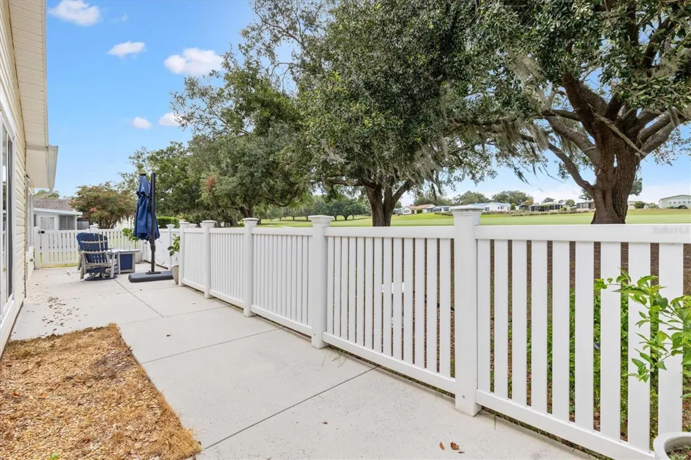 723 HEATHROW AVENUE Lady Lake, FL 32159