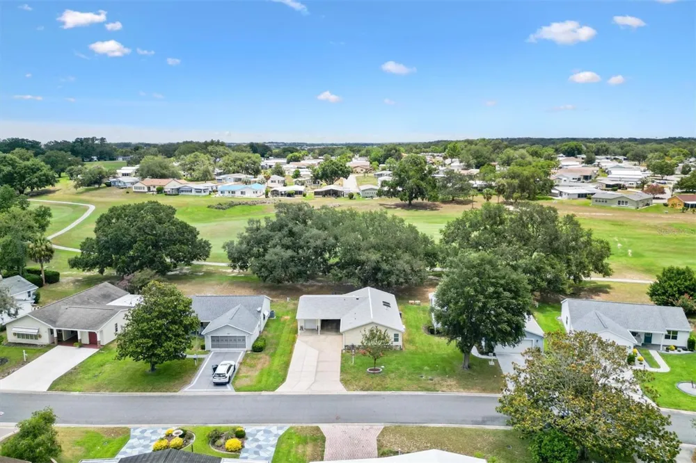 723 HEATHROW AVENUE Lady Lake, FL 32159