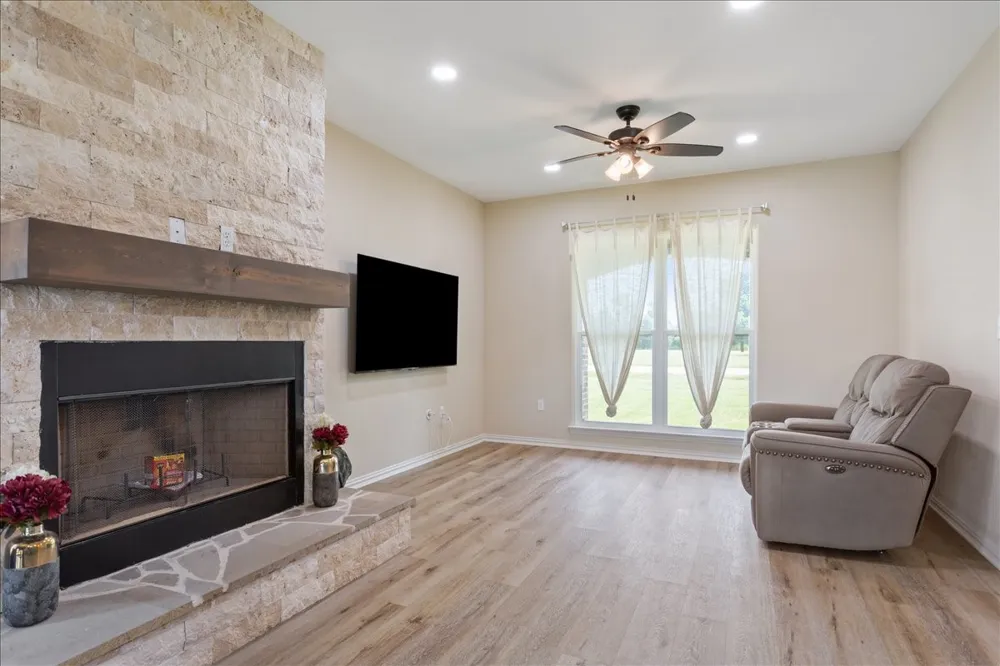426 Alexander Hillsboro, TX 76645