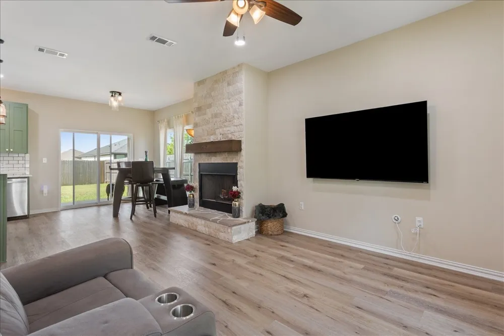 426 Alexander Hillsboro, TX 76645
