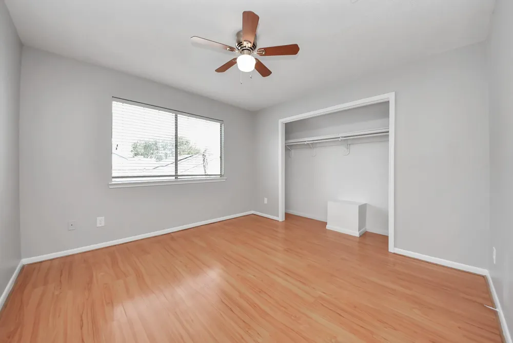 115 Squires Bend Stafford, TX 77477