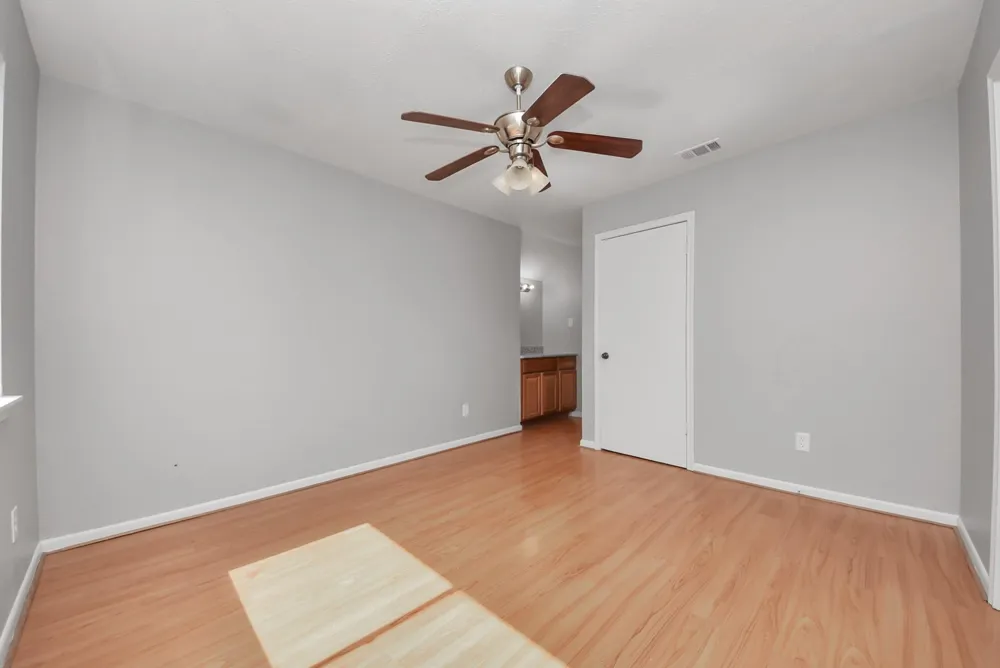 115 Squires Bend Stafford, TX 77477