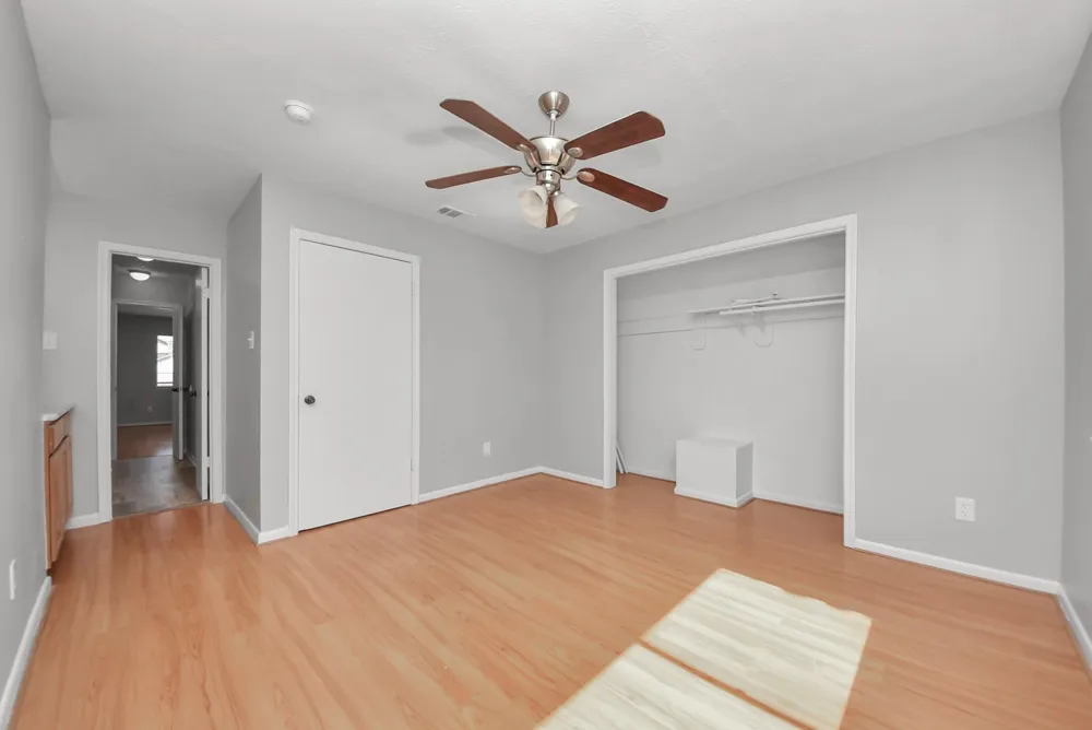 115 Squires Bend Stafford, TX 77477