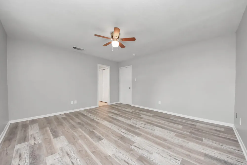 115 Squires Bend Stafford, TX 77477