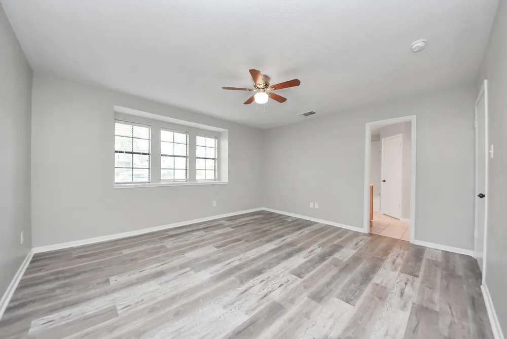 115 Squires Bend Stafford, TX 77477