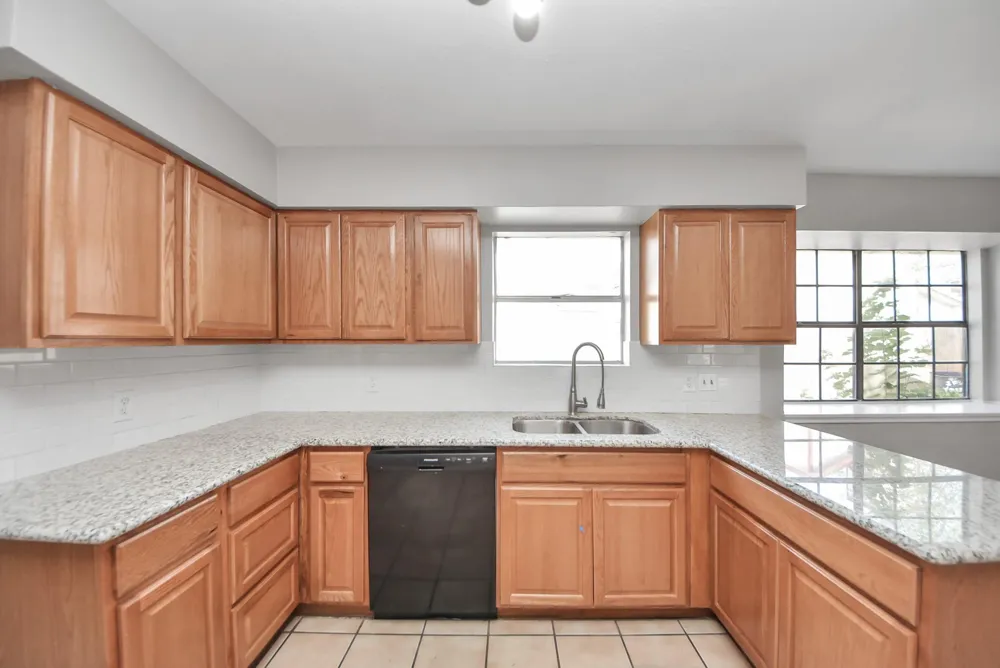 115 Squires Bend Stafford, TX 77477