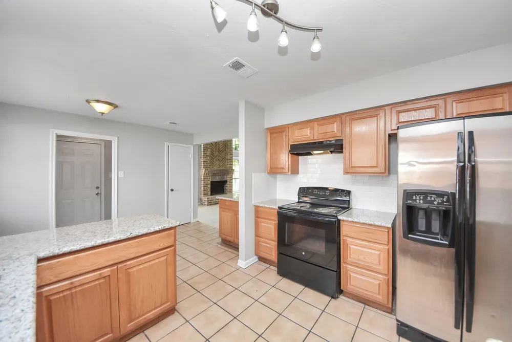 115 Squires Bend Stafford, TX 77477