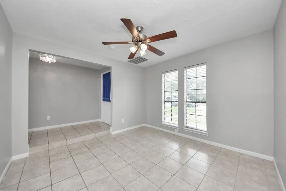 115 Squires Bend Stafford, TX 77477