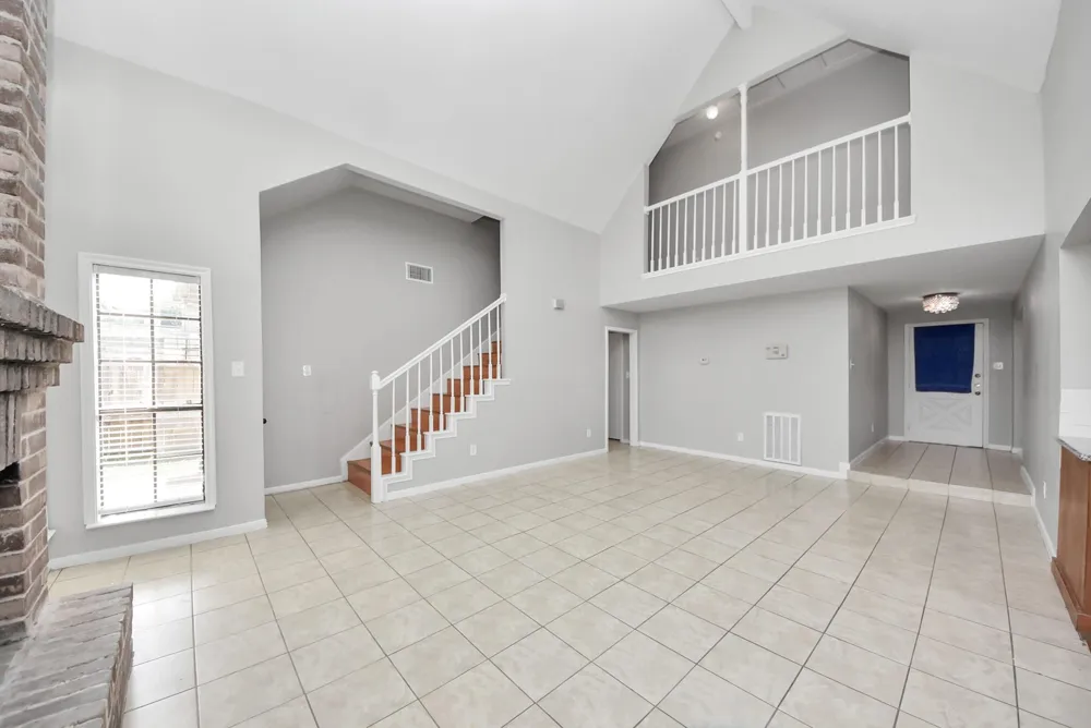 115 Squires Bend Stafford, TX 77477