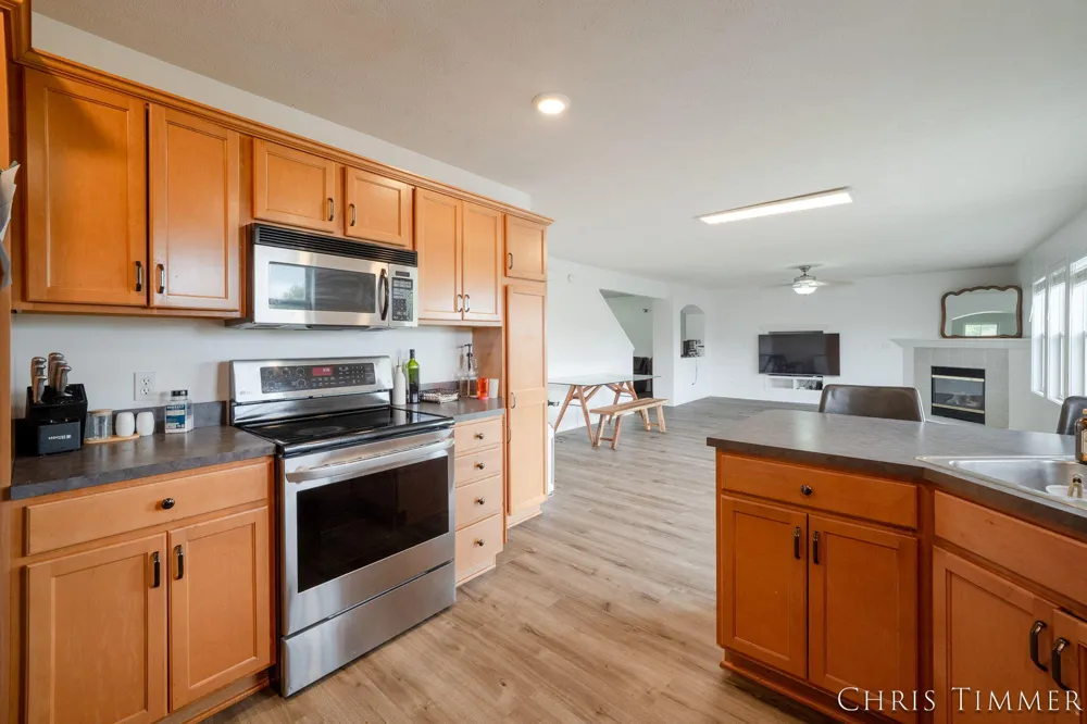 1877 Sun Park Drive Zeeland, MI 49464