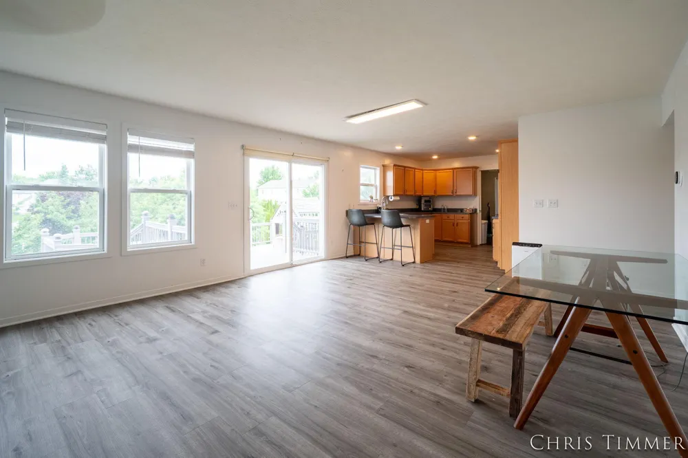 1877 Sun Park Drive Zeeland, MI 49464
