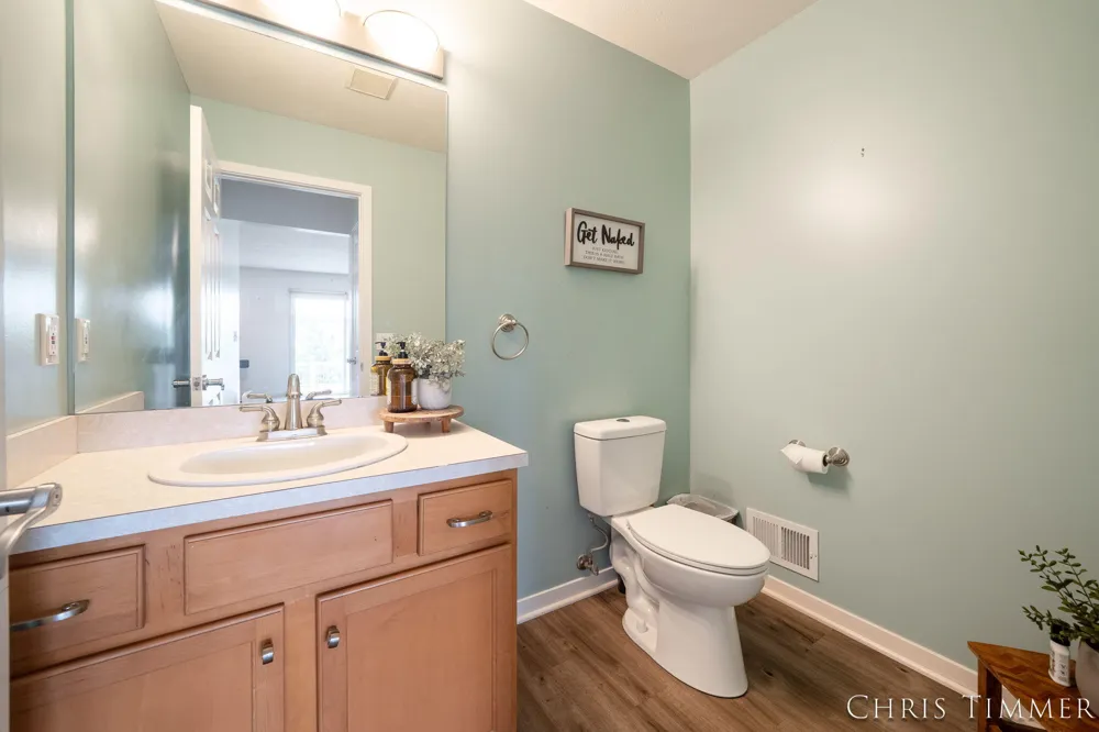 1877 Sun Park Drive Zeeland, MI 49464