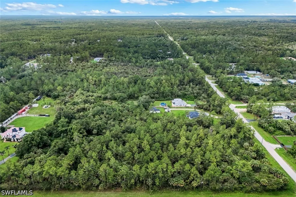 30th Ave SE Naples, FL 34117