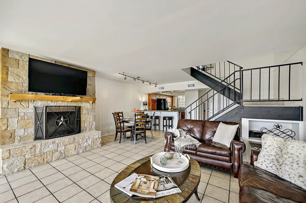 1601 Judy Lynn Drive #110 Spicewood, TX 78669