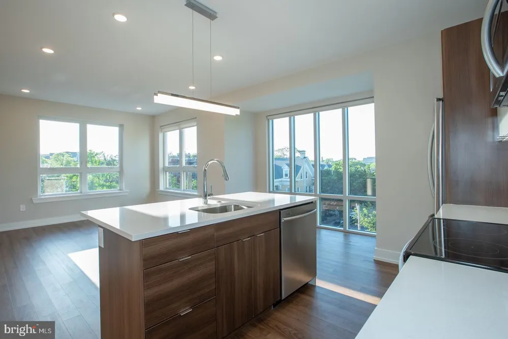 4534 SPRUCE STREET #C4 Philadelphia, PA 19139