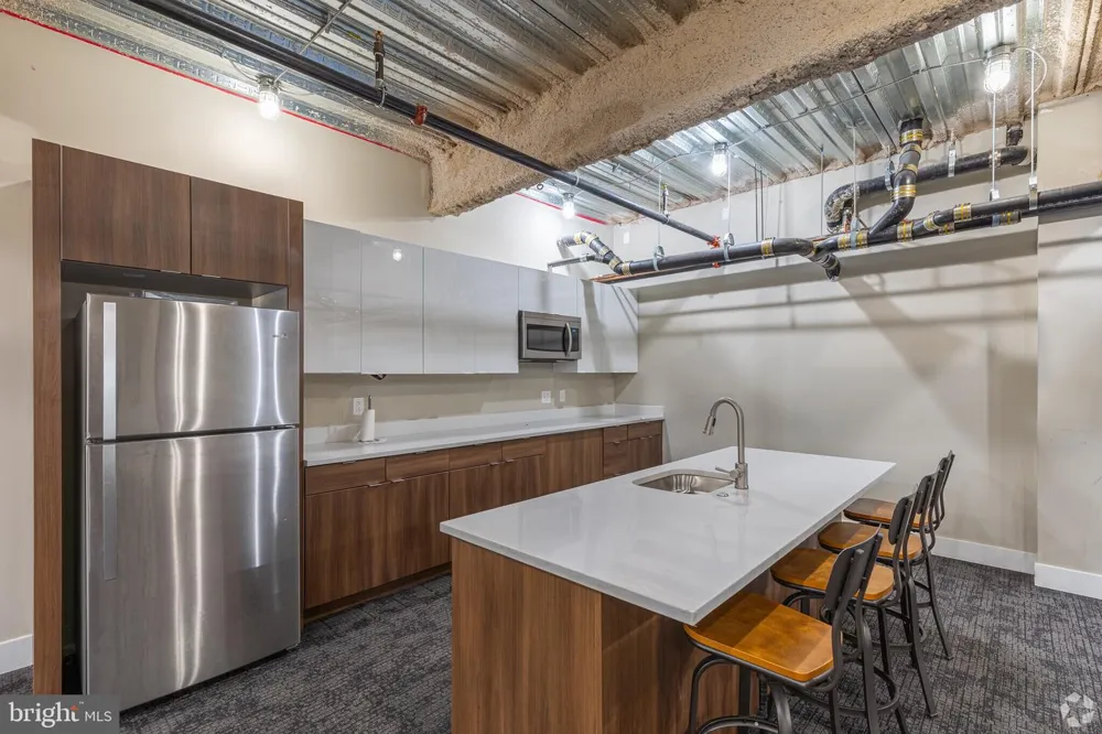 4534 SPRUCE STREET #C4 Philadelphia, PA 19139