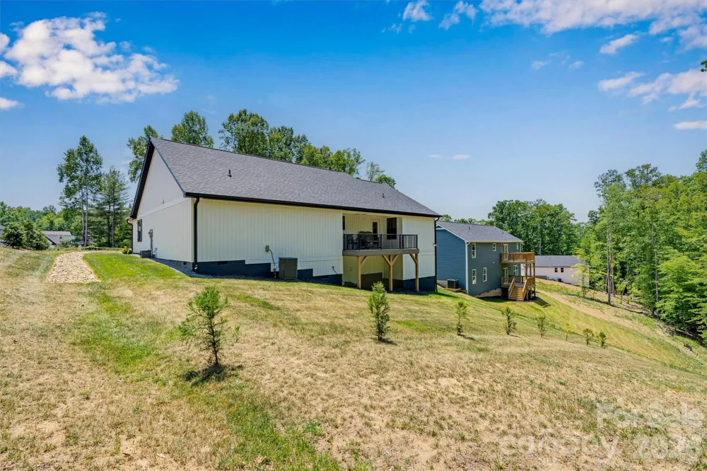1203 Summerhill Street SW Lenoir, NC 28645