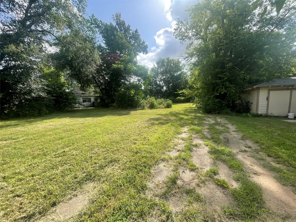 404 Texas Street Sulphur Springs, TX 75482