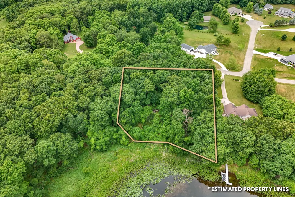 61356117 Sweet Clover Hills Drive Jonesville, MI 49250