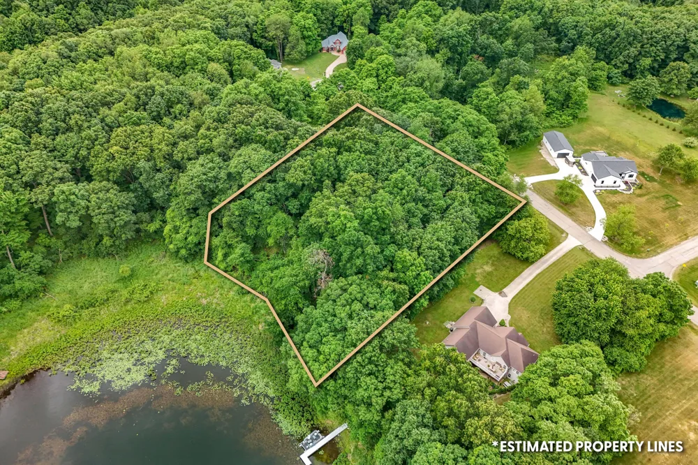 61356117 Sweet Clover Hills Drive Jonesville, MI 49250