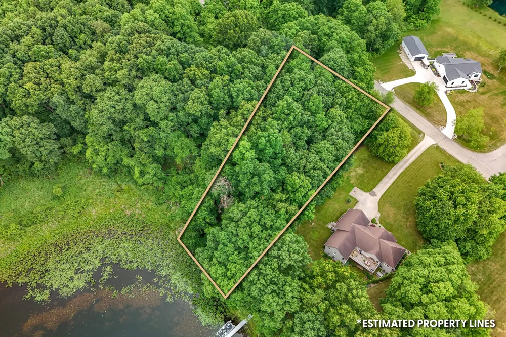 61356117 Sweet Clover Hills Drive Jonesville, MI 49250