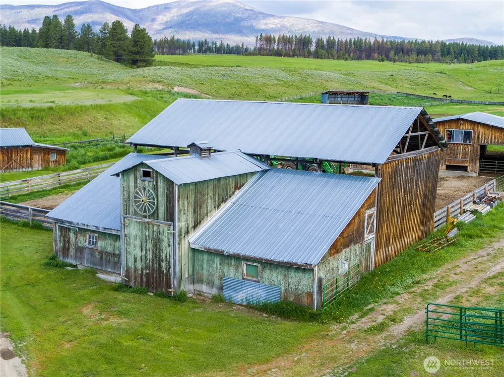3 Summer Road Tonasket, WA 98855