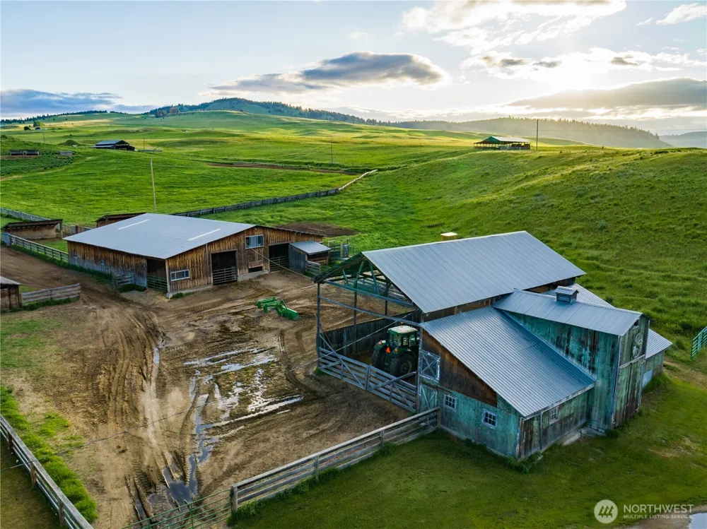 3 Summer Road Tonasket, WA 98855