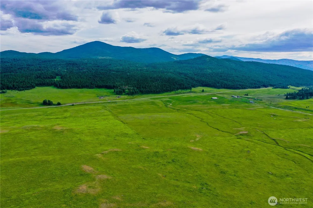 3 Summer Road Tonasket, WA 98855