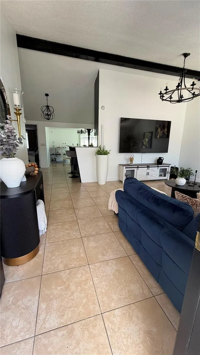 6713 WILLOW SPRING COURT Tampa, FL 33615