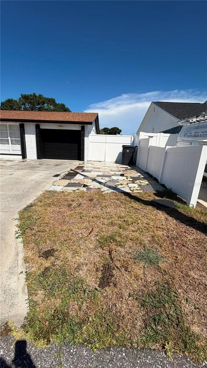 6713 WILLOW SPRING COURT Tampa, FL 33615