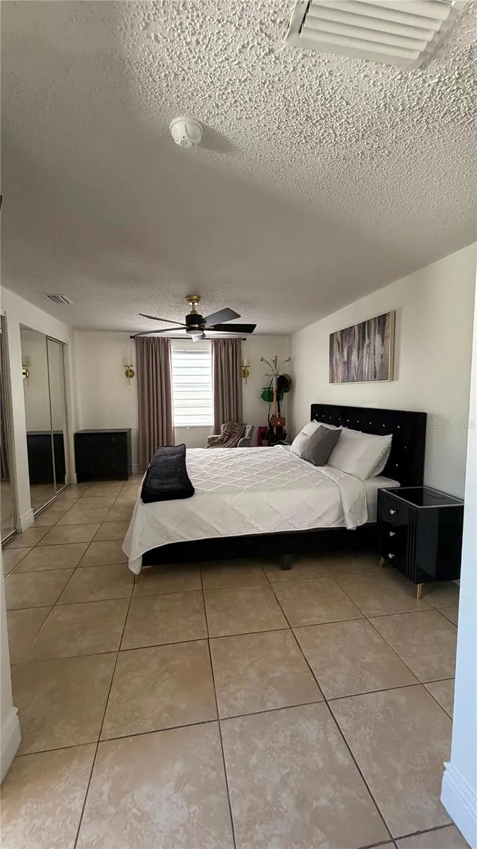 6713 WILLOW SPRING COURT Tampa, FL 33615