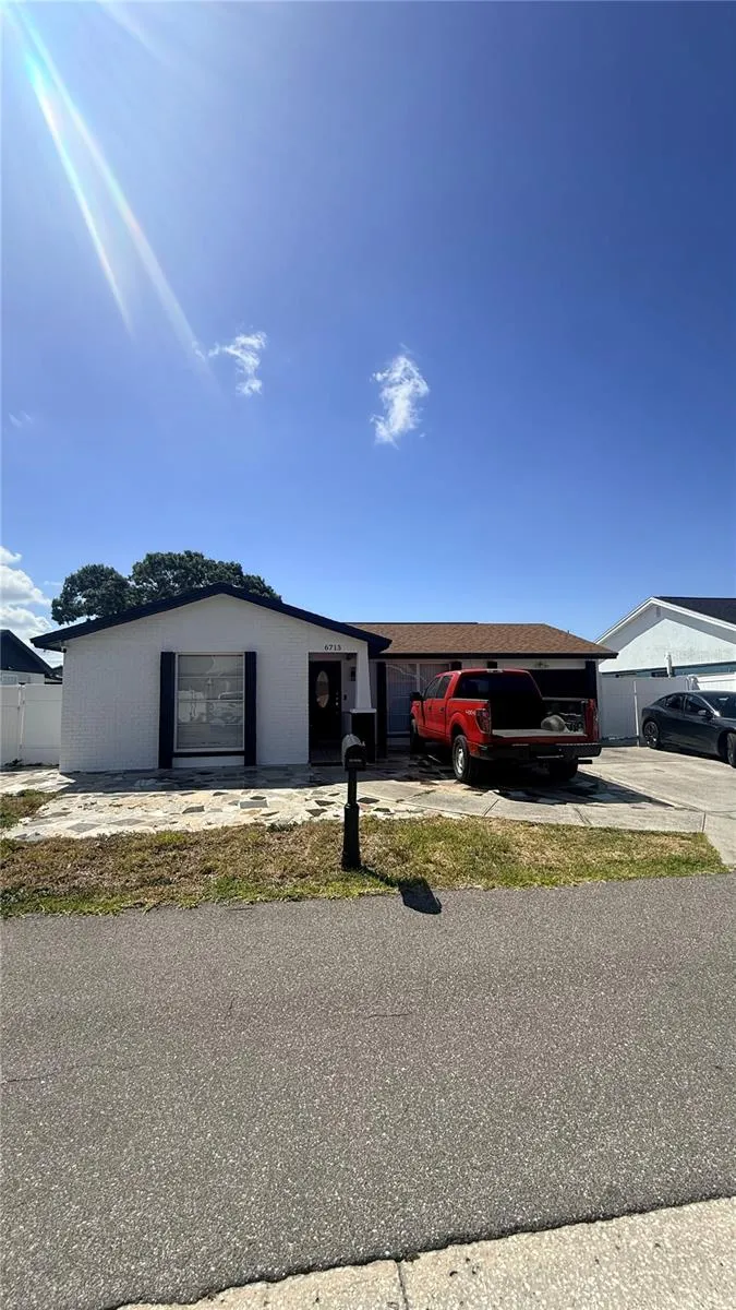 6713 WILLOW SPRING COURT Tampa, FL 33615