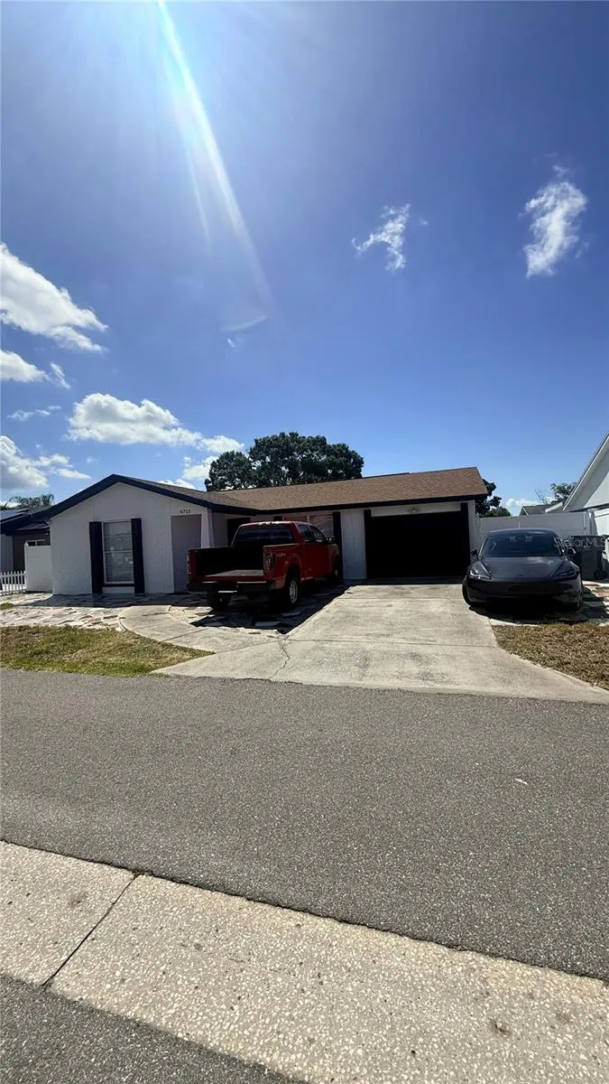 6713 WILLOW SPRING COURT Tampa, FL 33615