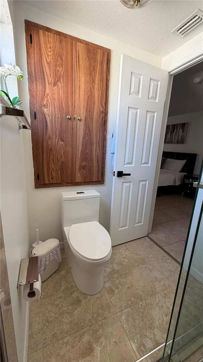 6713 WILLOW SPRING COURT Tampa, FL 33615